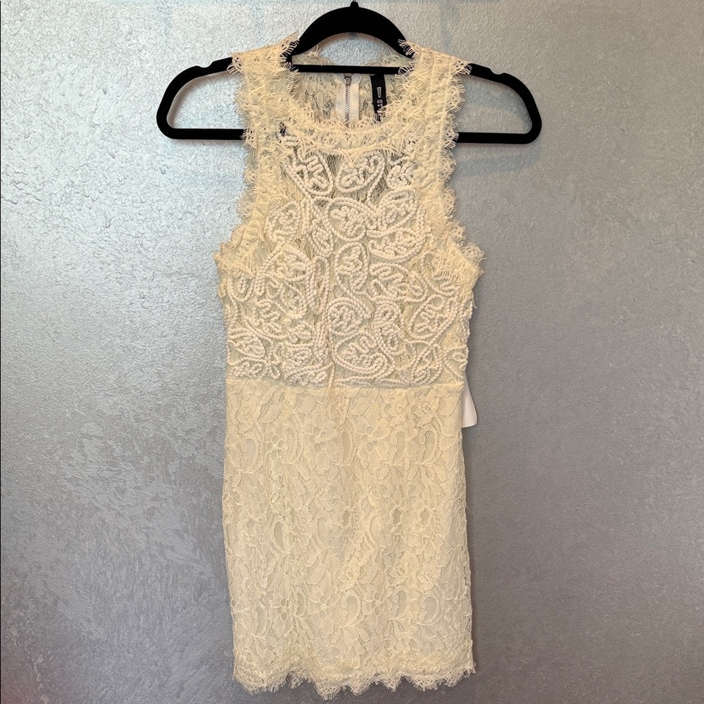 Design Lab Lord & Taylor Cream Lace Mini Dress